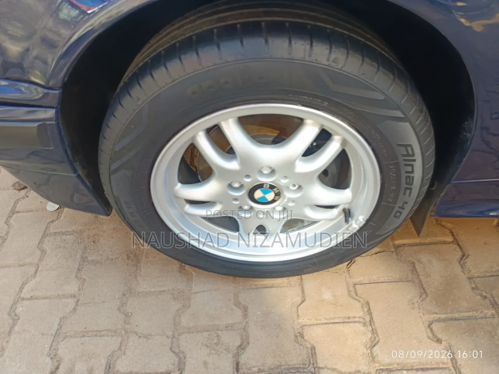 BMW 318i 1995 Blue