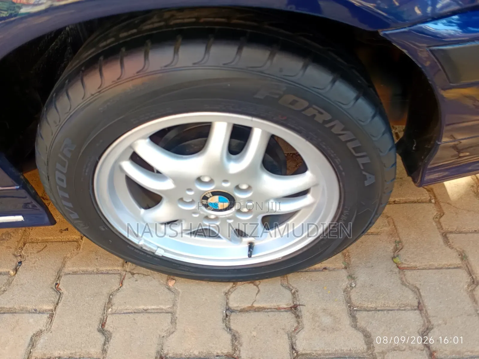 BMW 318i 1995 Blue