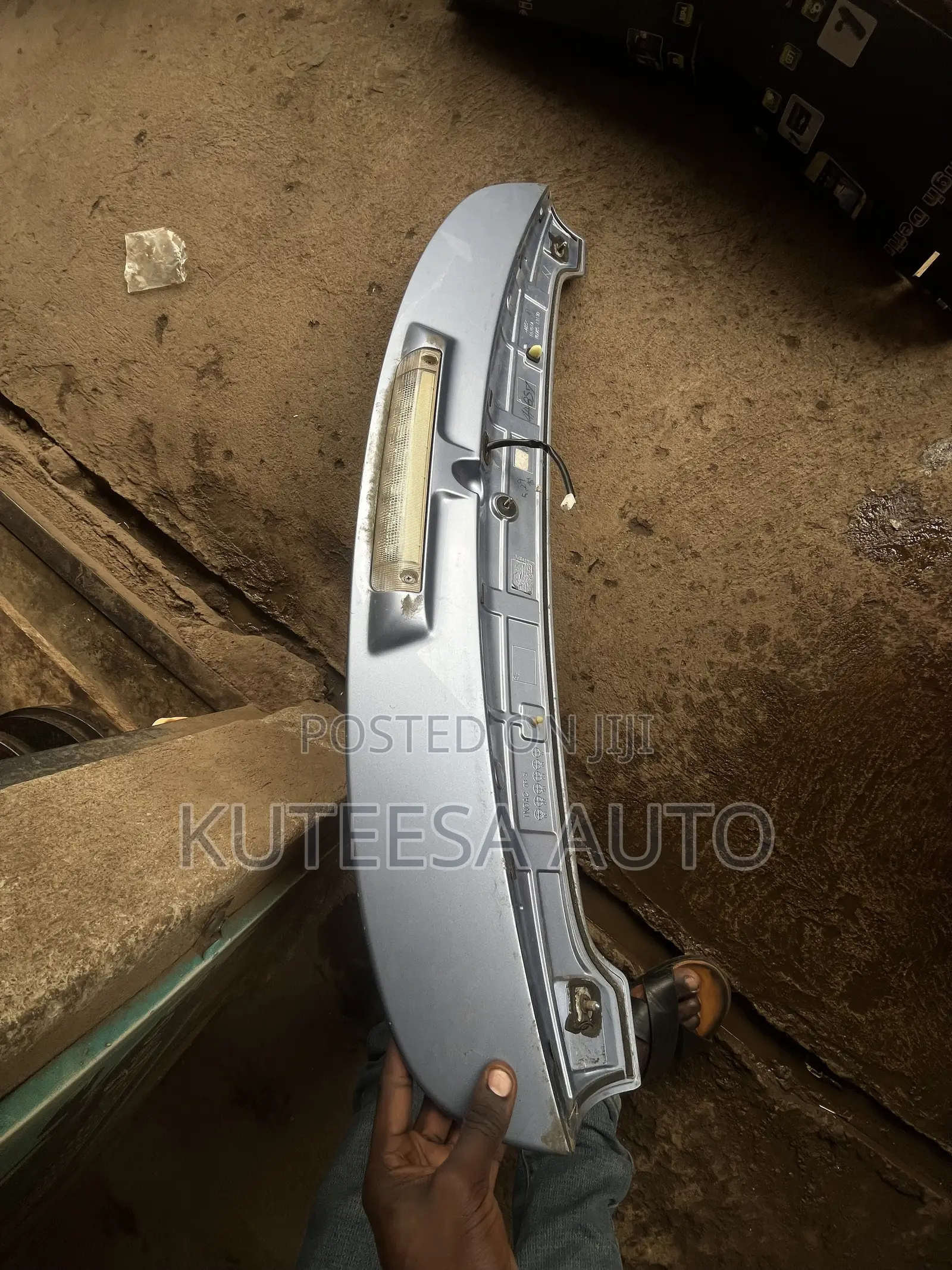 Toyota Filder Boot Spoiler (2007-2010)