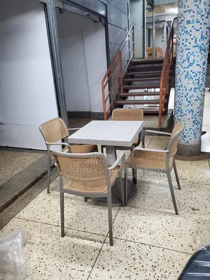 Cafes,Bars,Restaurant Dining Plastic Table and Chairs
