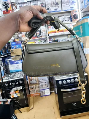 Simple Hand Bag