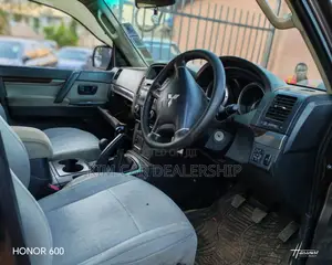 Mitsubishi Pajero V80 3.0 VR-I 2013