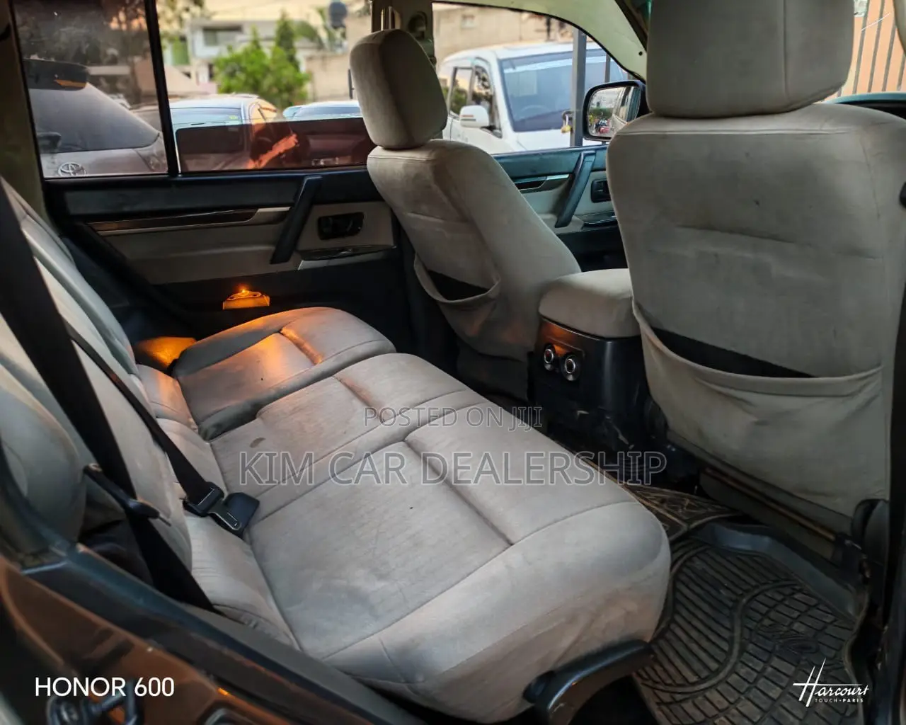 Mitsubishi Pajero V80 3.0 VR-I 2013