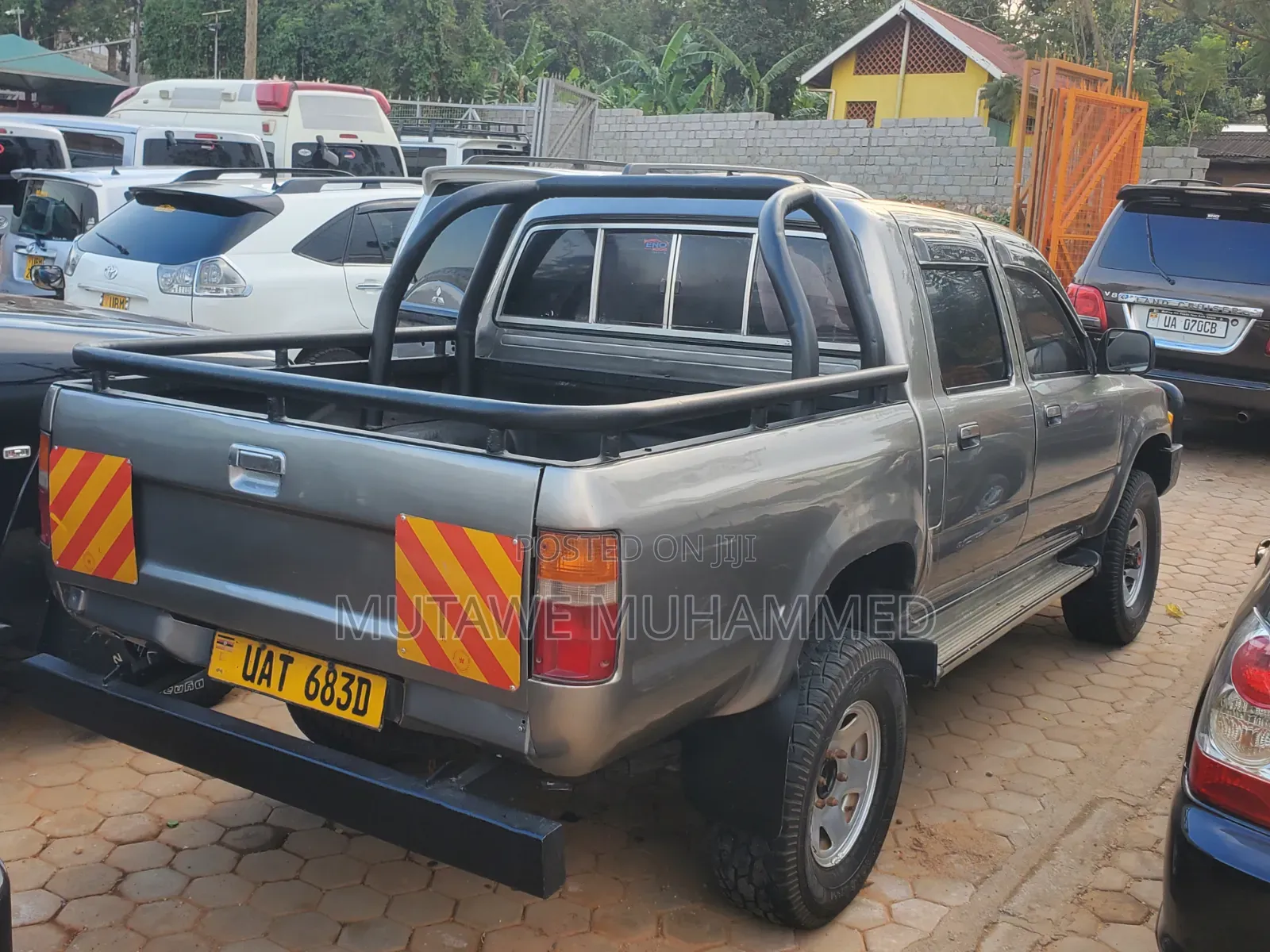 Toyota Hilux 2.5 Cab 2005 Gray