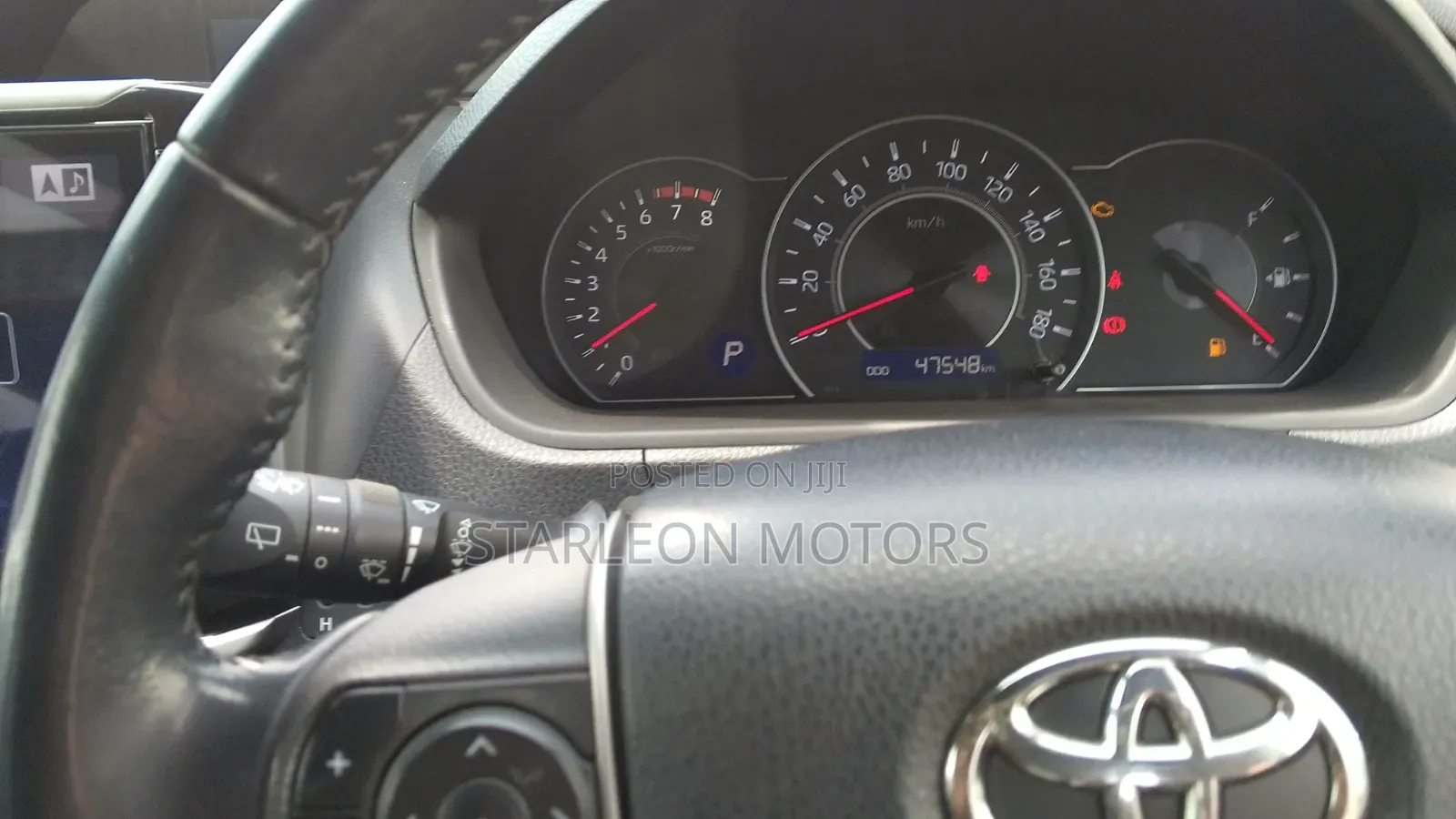 Toyota Noah 2015 Gray