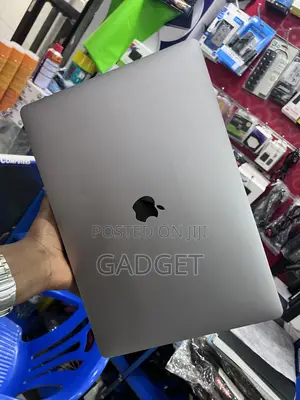 Laptop Apple MacBook Pro 2019 16GB Intel Core i7 SSD 512GB