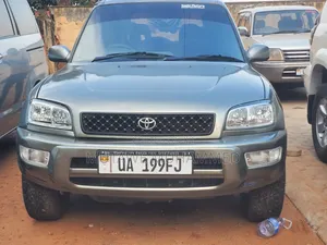Toyota RAV4 Automatic 2000 Green