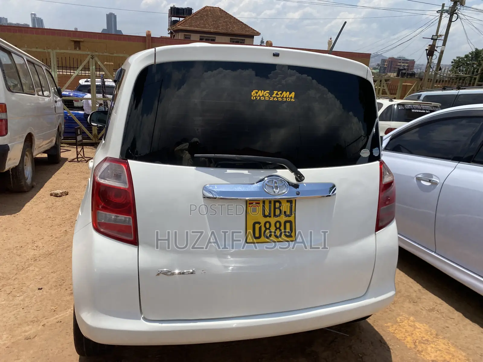Toyota Ractis 2009 White