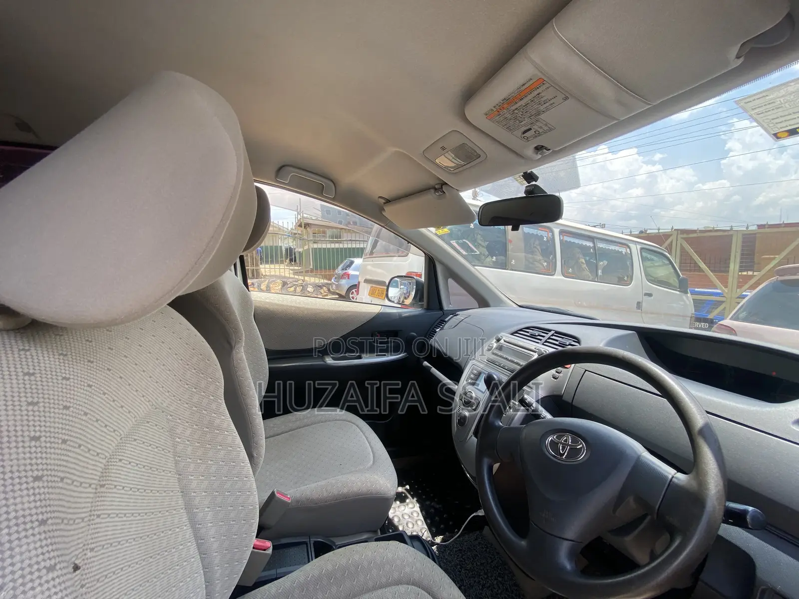 Toyota Ractis 2009 White