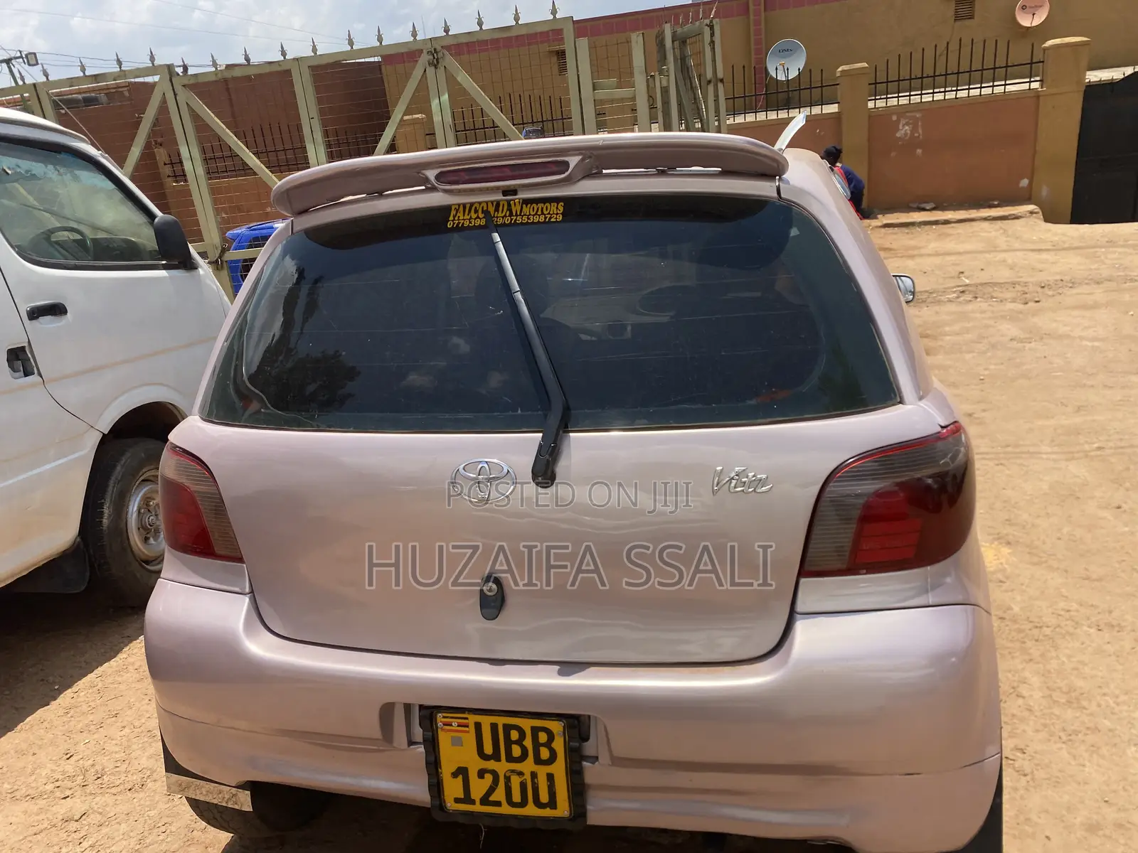 Toyota Vitz 2009 Gray