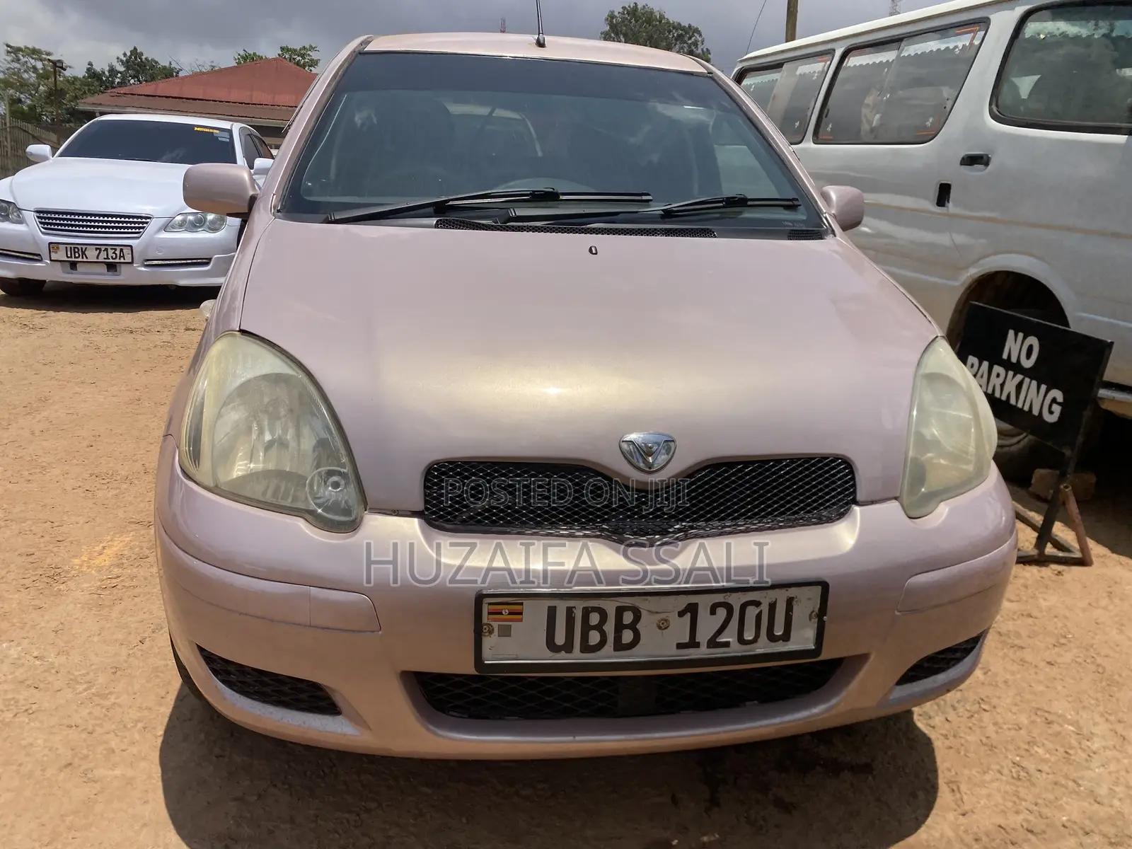 Toyota Vitz 2009 Gray