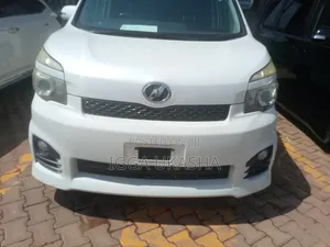 Toyota Voxy 2013 White