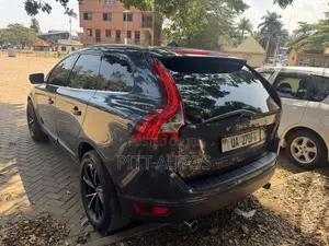 Volvo XC60 2013 Blue