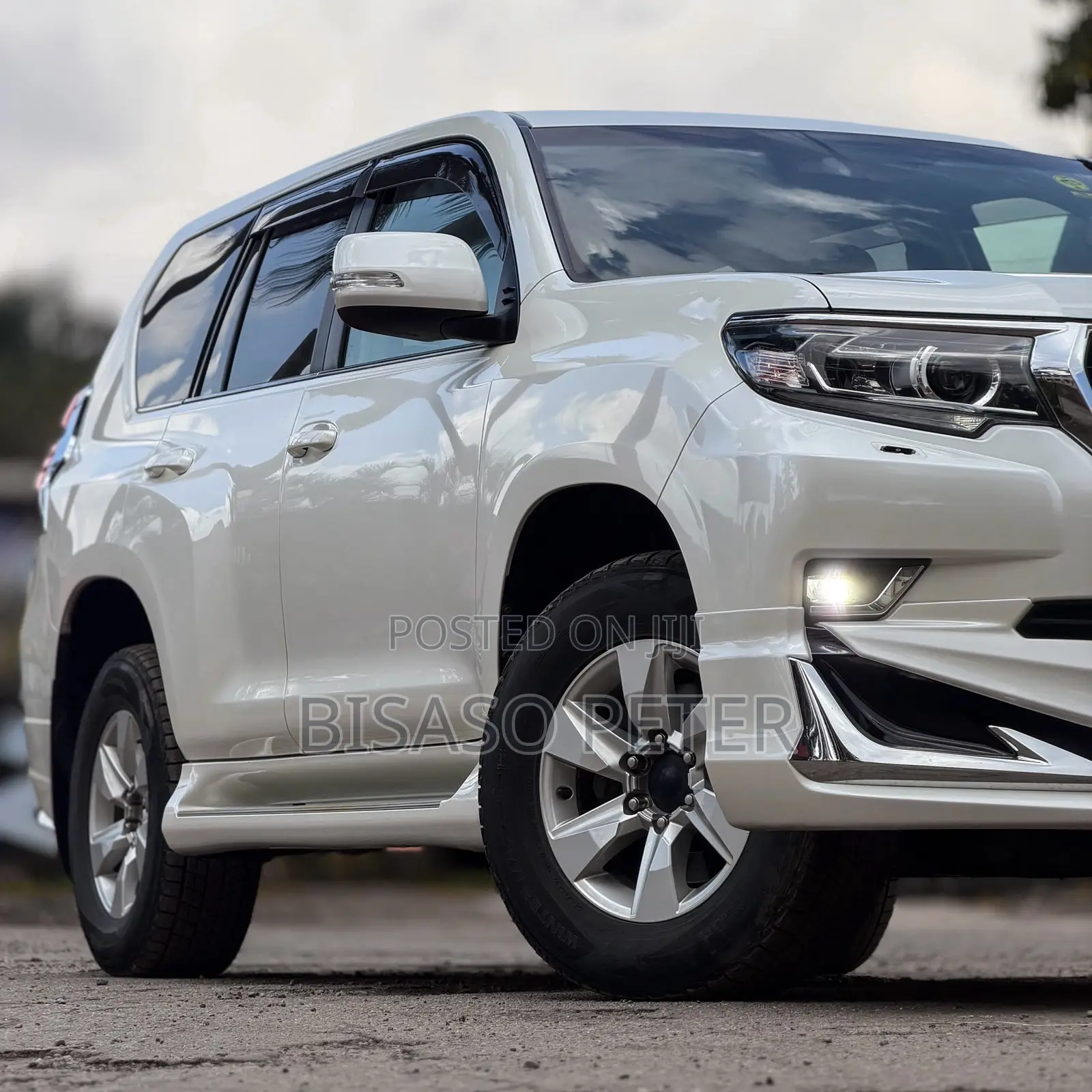 Toyota Land Cruiser Prado 2019 White