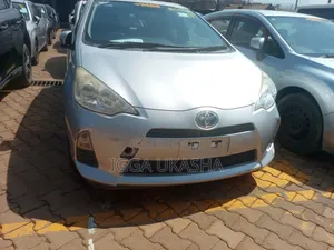 Toyota Aqua 2013 Silver