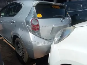 Toyota Aqua 2013 Silver