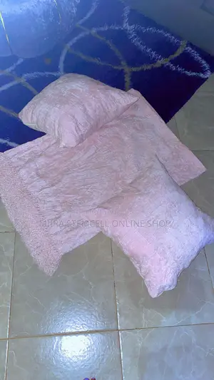 Luxury Pink 3-Piece Bedding Set