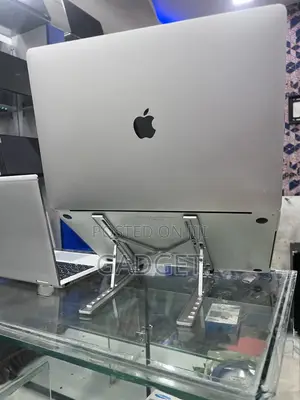 Laptop Apple MacBook Pro 2019 16GB Intel Core i7 SSD 512GB