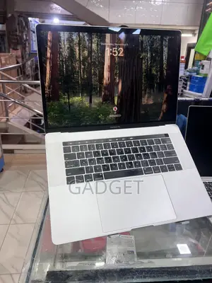 Laptop Apple MacBook Pro 2019 16GB Intel Core i7 SSD 512GB