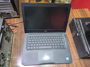 Laptop Dell Latitude 3380 8GB Intel Core i5 SSD 128GB