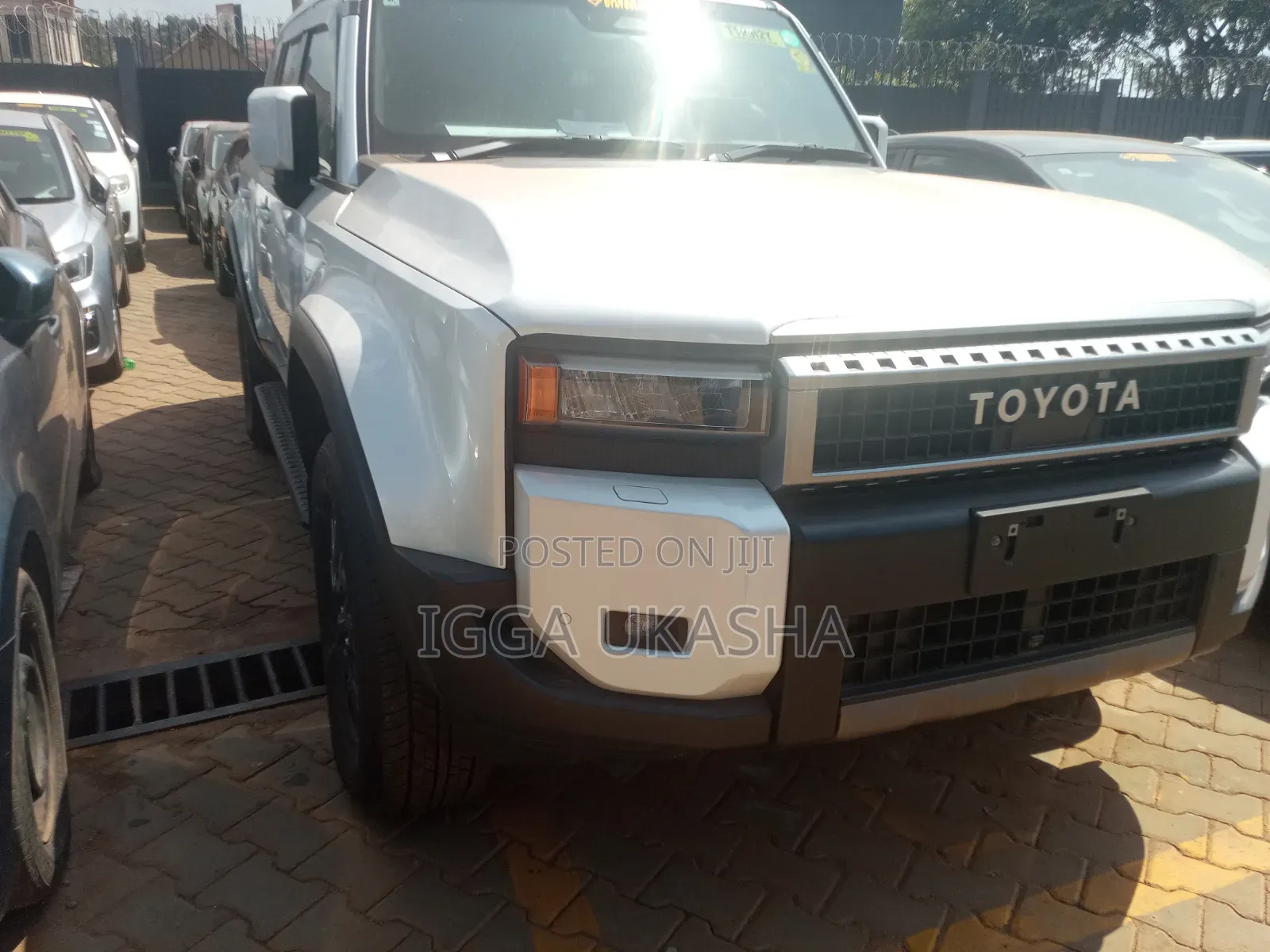 Toyota Land Cruiser Prado 2023 White