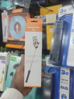 R15 Tripod Selfie Stick