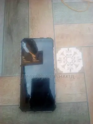 Sharp Aquos Sense 3 Basic SHV48 64 GB