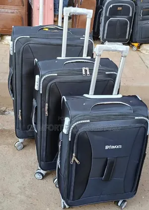 D Favors Suitcases Set