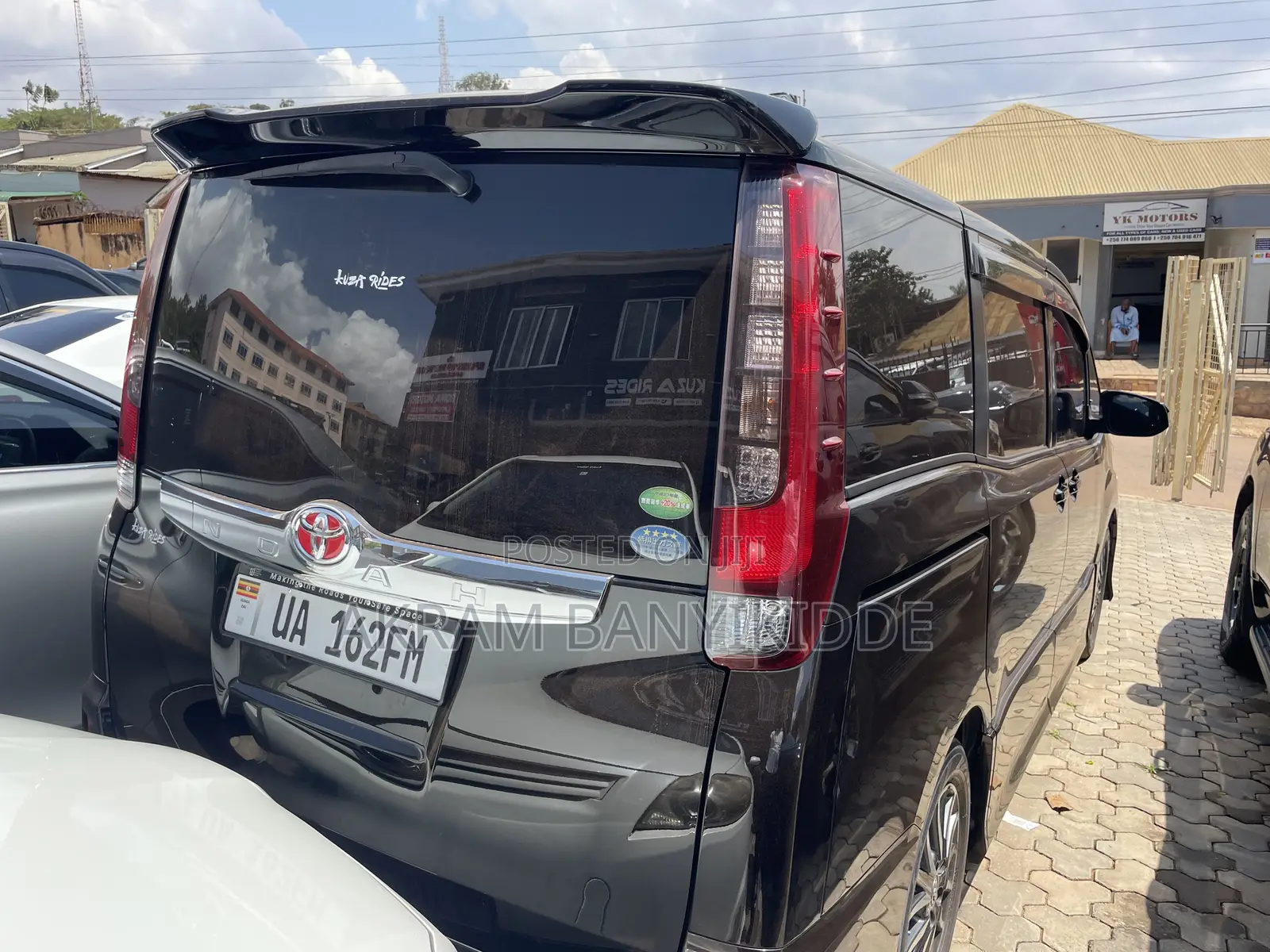 Toyota Noah 2016 Black