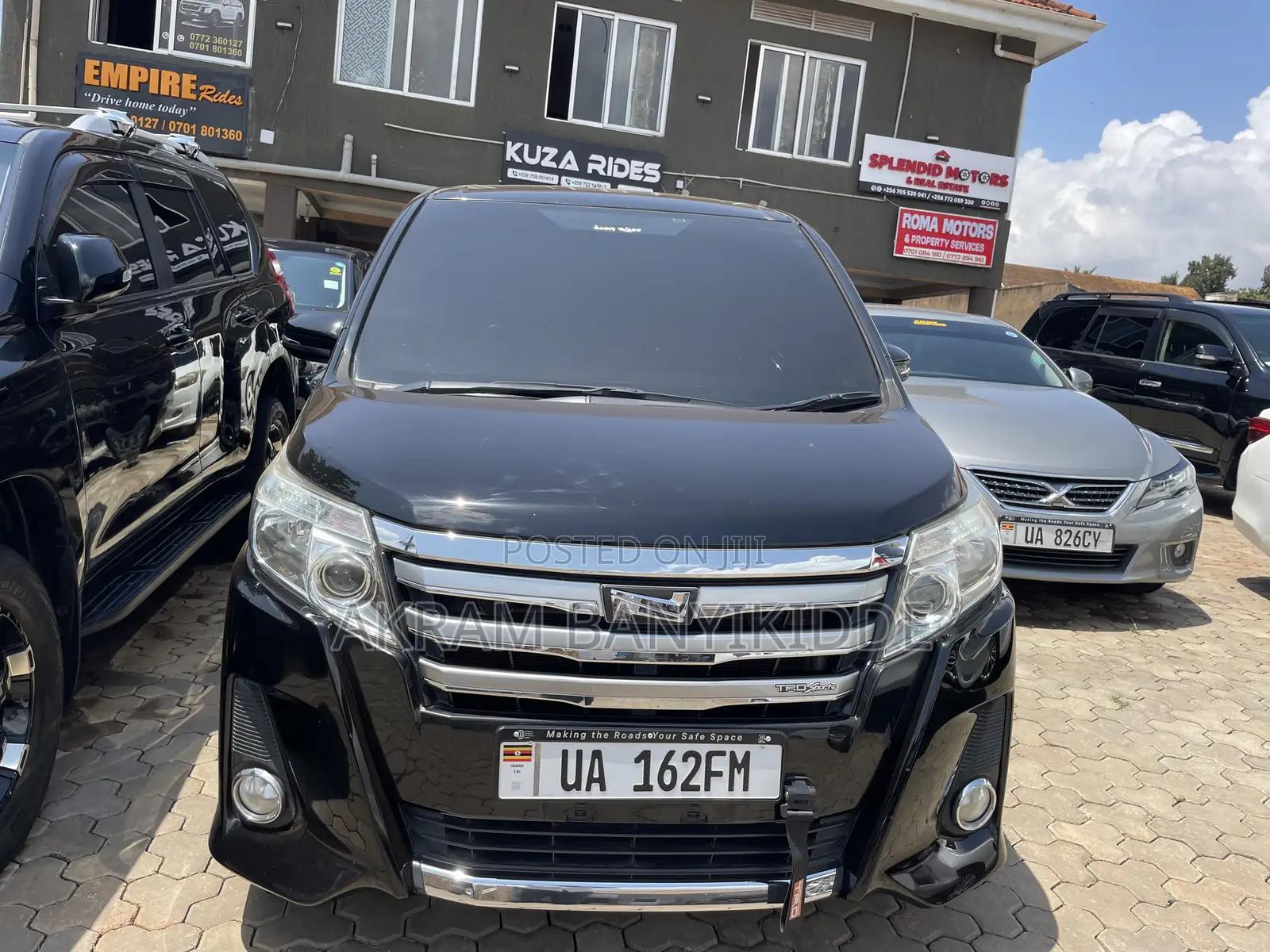 Toyota Noah 2016 Black
