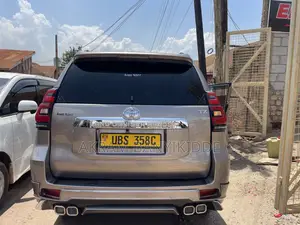 Toyota Land Cruiser Prado 2017 Gray