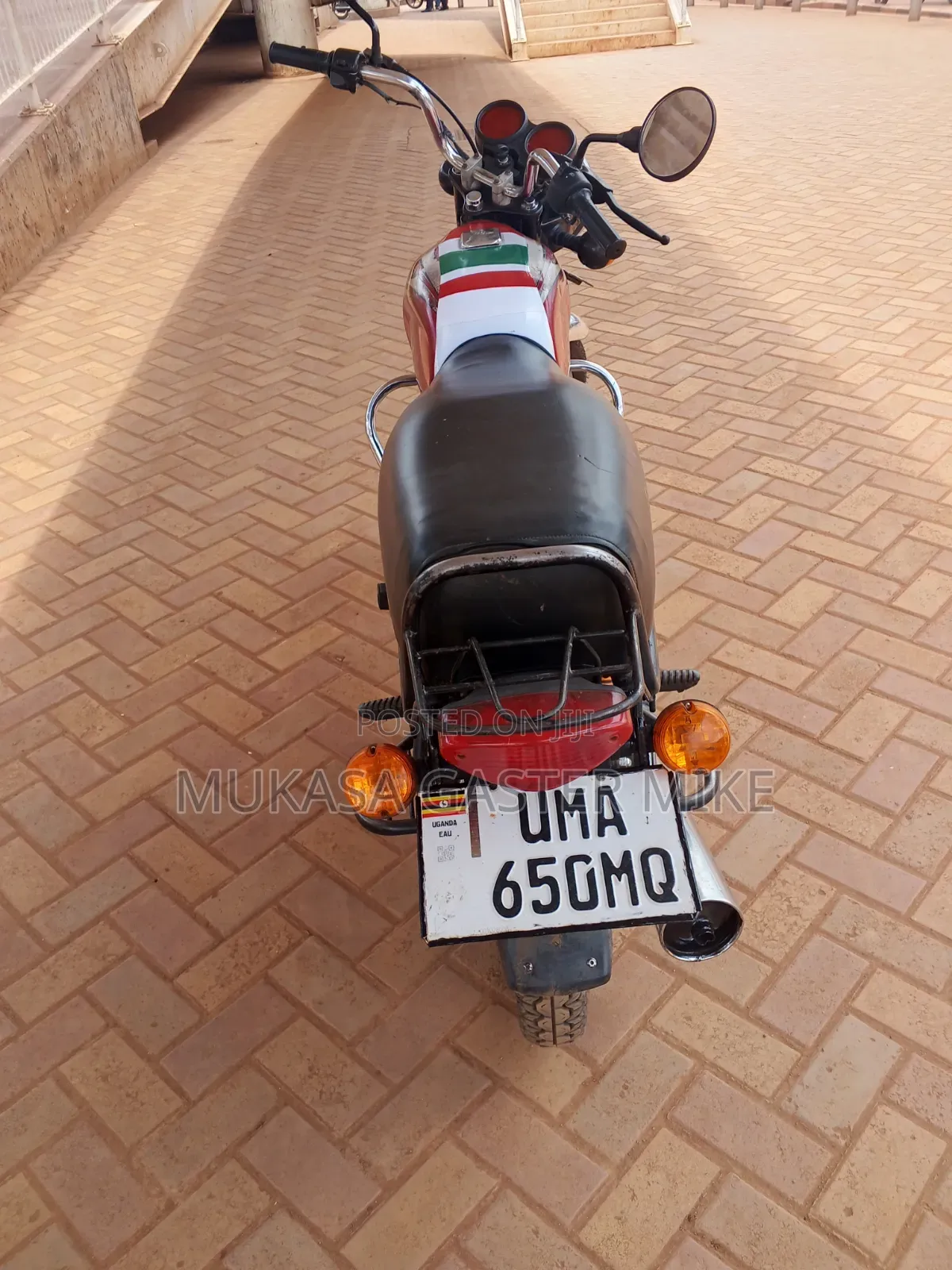 Bajaj Boxer 100 2024 Red