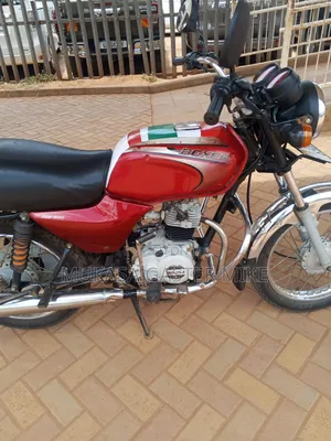 Bajaj Boxer 100 2024 Red