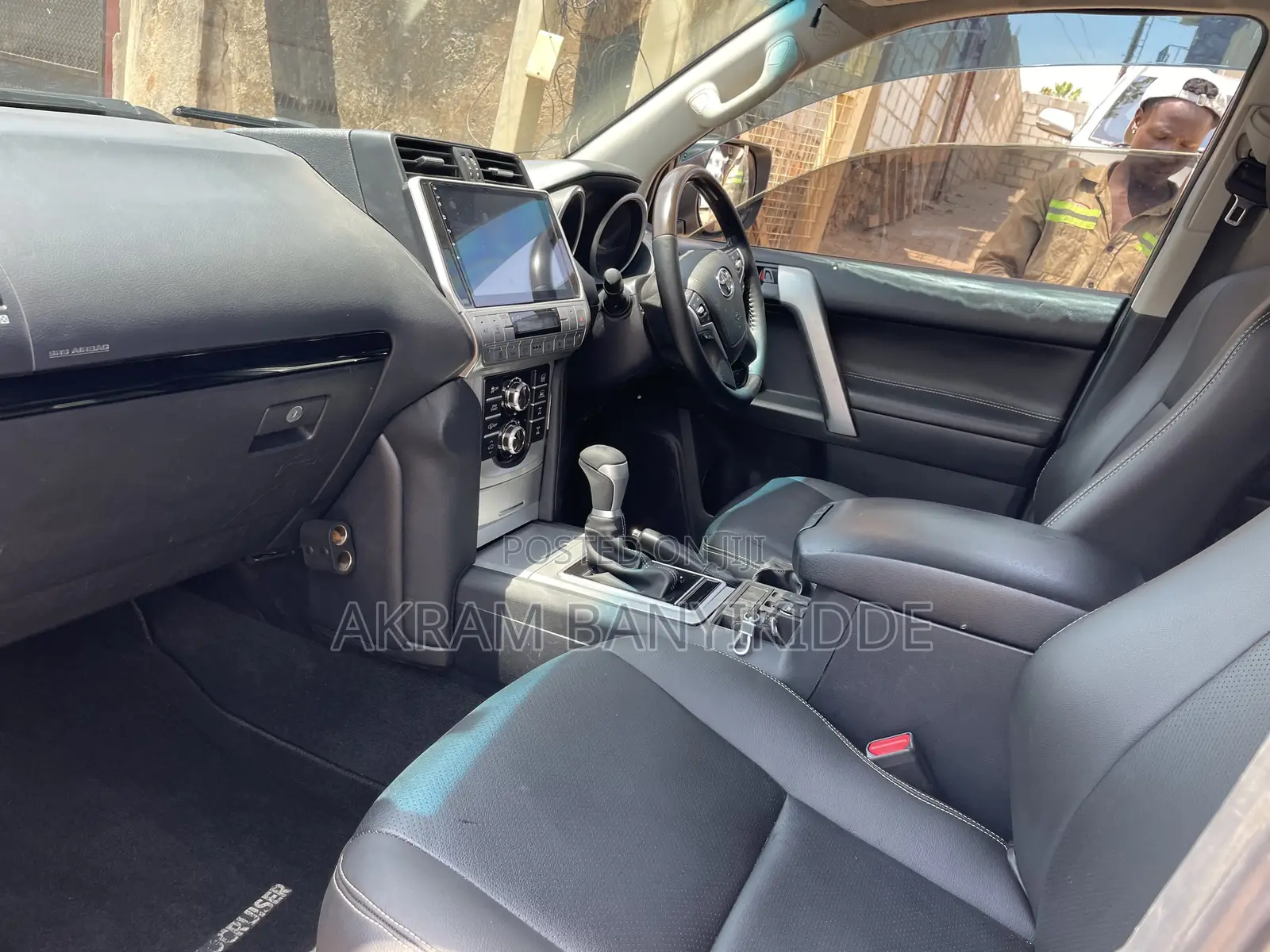 Toyota Land Cruiser Prado 2017 Gray