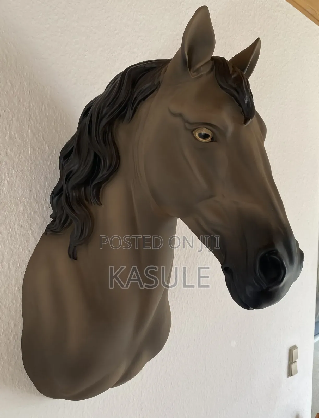 Majestic Horse Head Wall Mount Sculpture