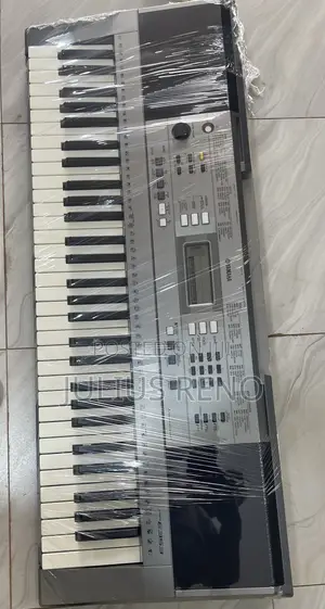 Yamaha PsrE353