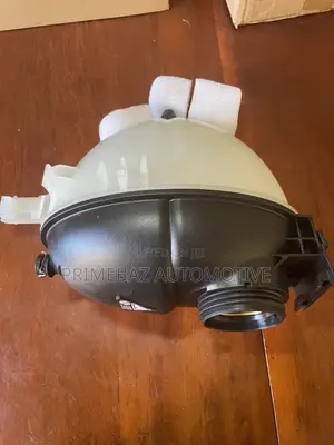 Mercedes Benz W204 Coolant Reservoir
