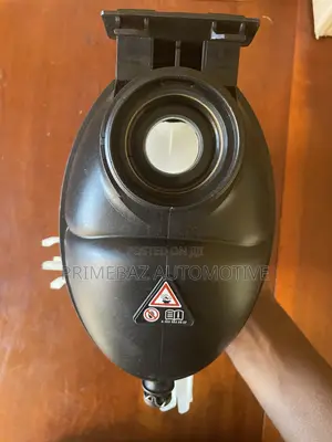 Mercedes Benz W204 Coolant Reservoir