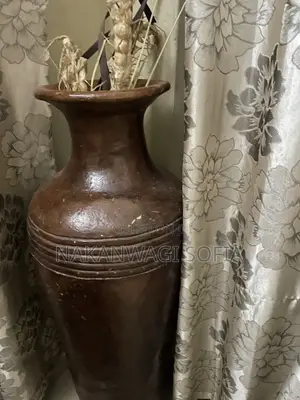 2 Big Flower Pots in Brown Color