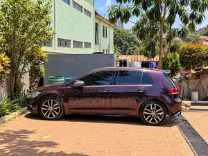 Volkswagen Golf TSI S 4-Door FWD 2017 Burgundy