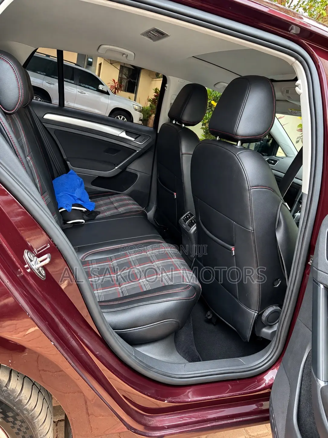 Volkswagen Golf TSI S 4-Door FWD 2017 Burgundy