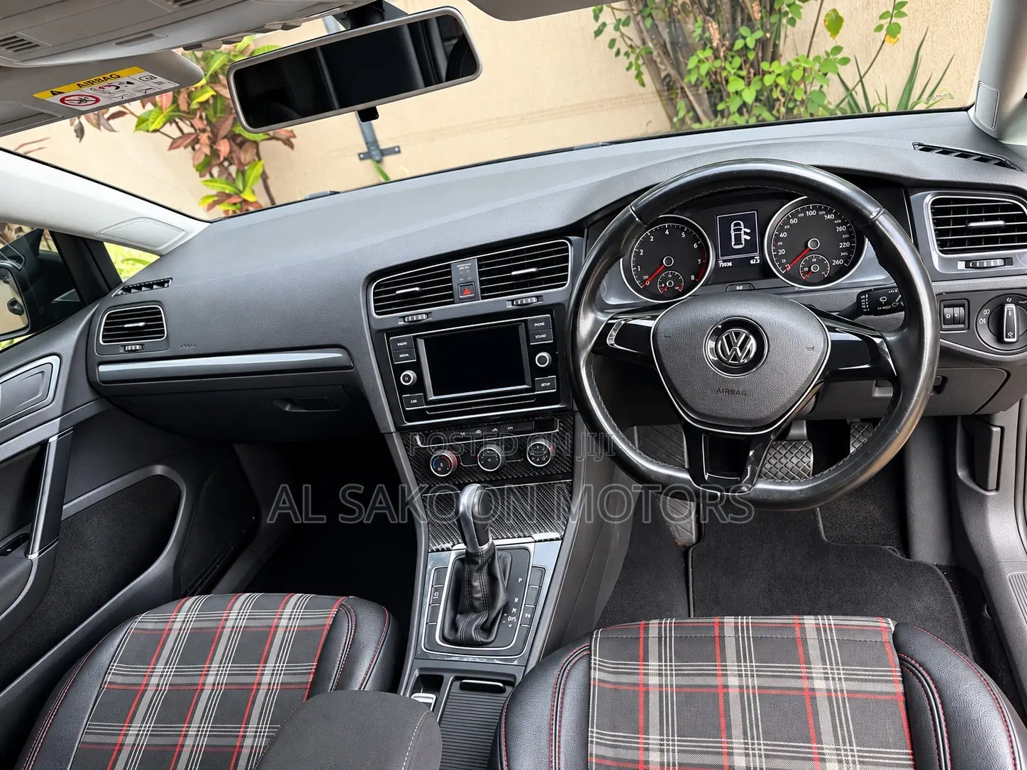 Volkswagen Golf TSI S 4-Door FWD 2017 Burgundy