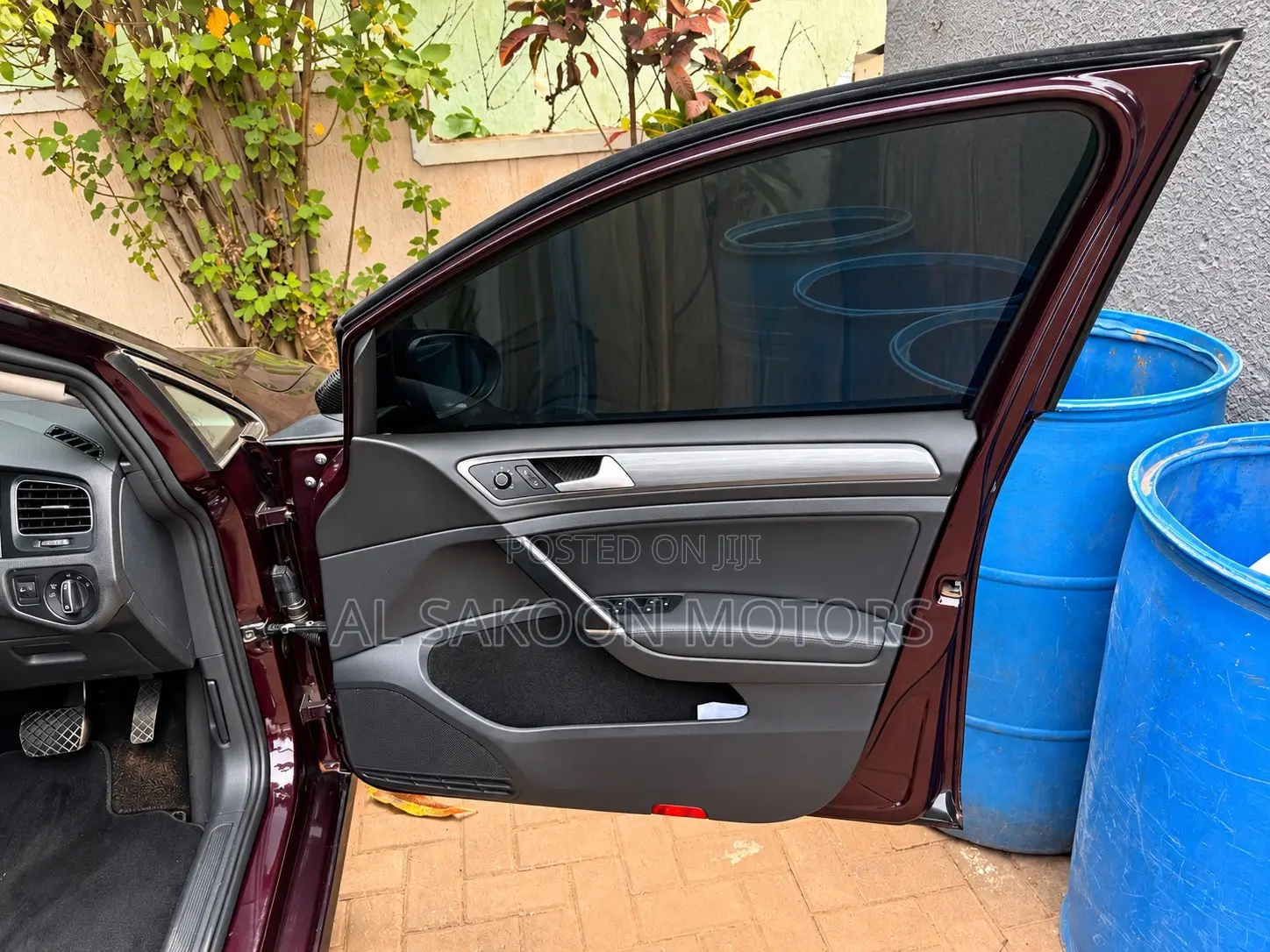Volkswagen Golf TSI S 4-Door FWD 2017 Burgundy