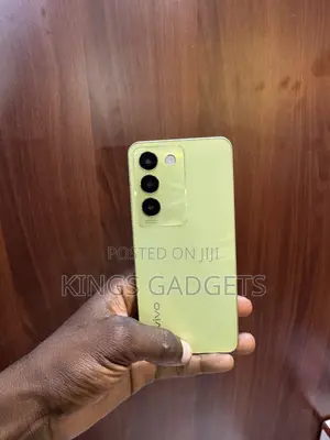 Vivo V30 Lite 256 GB Yellow