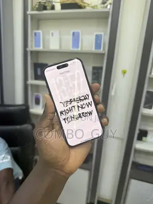 New Apple iPhone 15 128 GB Black