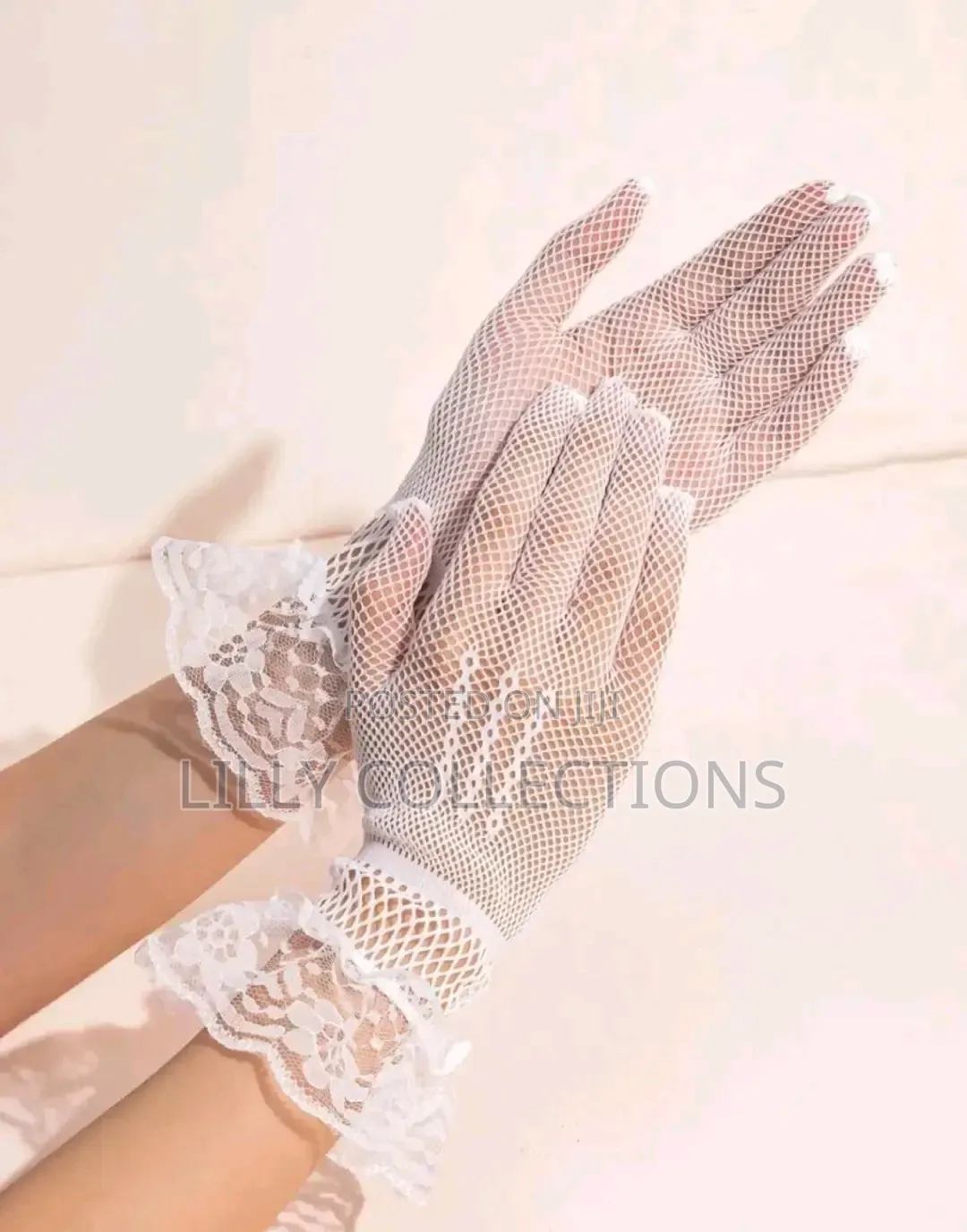 Lace Bridal Gloves