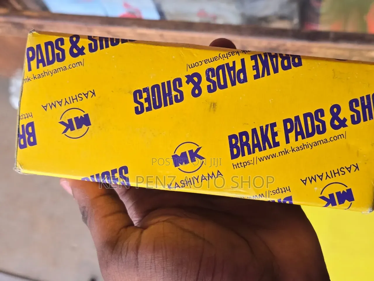 Toyota Hiace and Supercustom Brake Pads ( Kashiama)