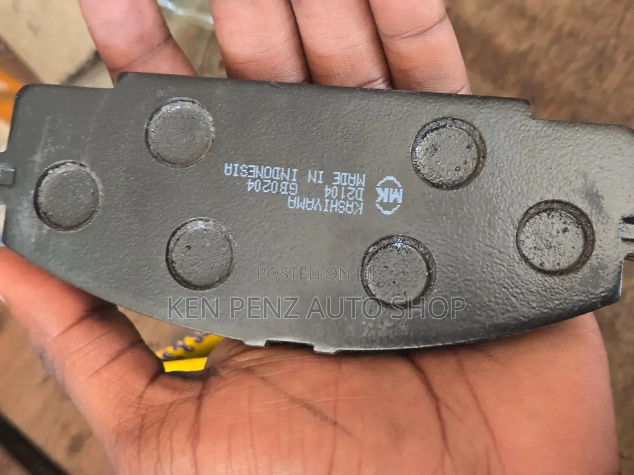Toyota Hiace and Supercustom Brake Pads ( Kashiama)