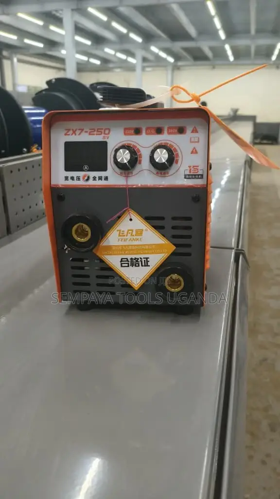 ZX7-250 Portable DC Inverter MMA / Stick Arc Welding Machine (220V)