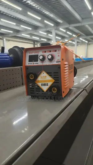 ZX7-250 Portable DC Inverter MMA / Stick Arc Welding Machine (220V)